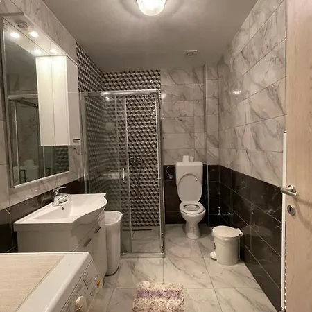 Redzo Apartman *