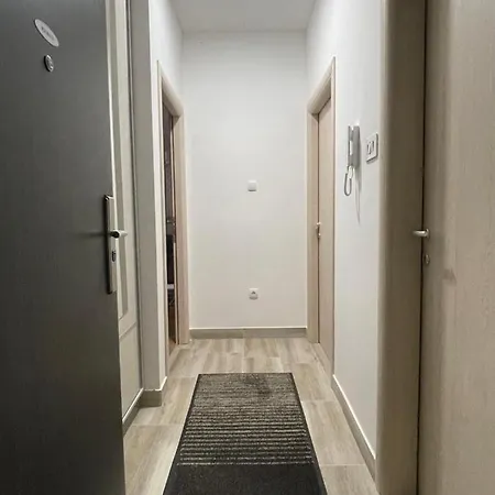 Redzo Apartman